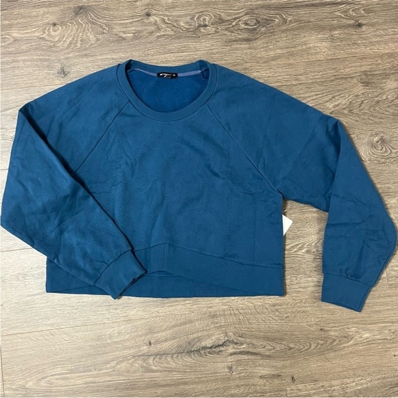 *NWT* BEYOND YOGA UPLIFT CROPPED PULLOVER BLUE GEM - Picture 2 of 6